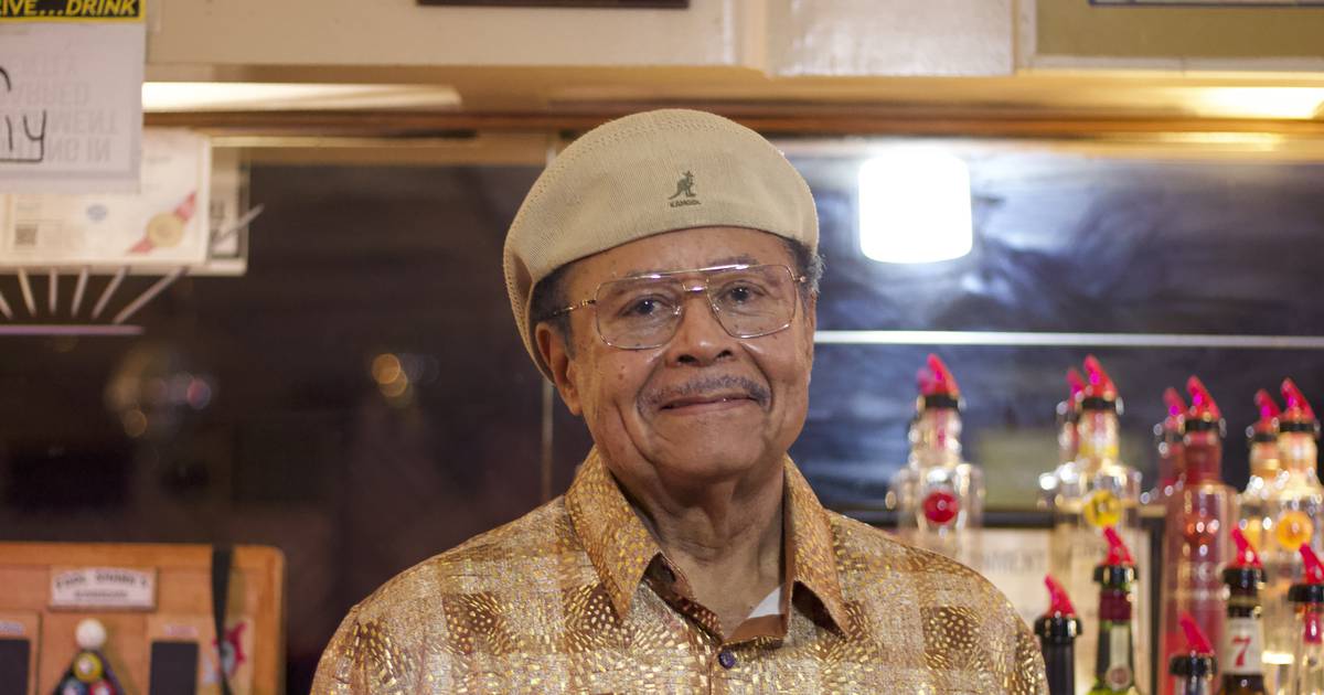 Joliet’s Terrace Inn Lounge bar owner retires after 40 years