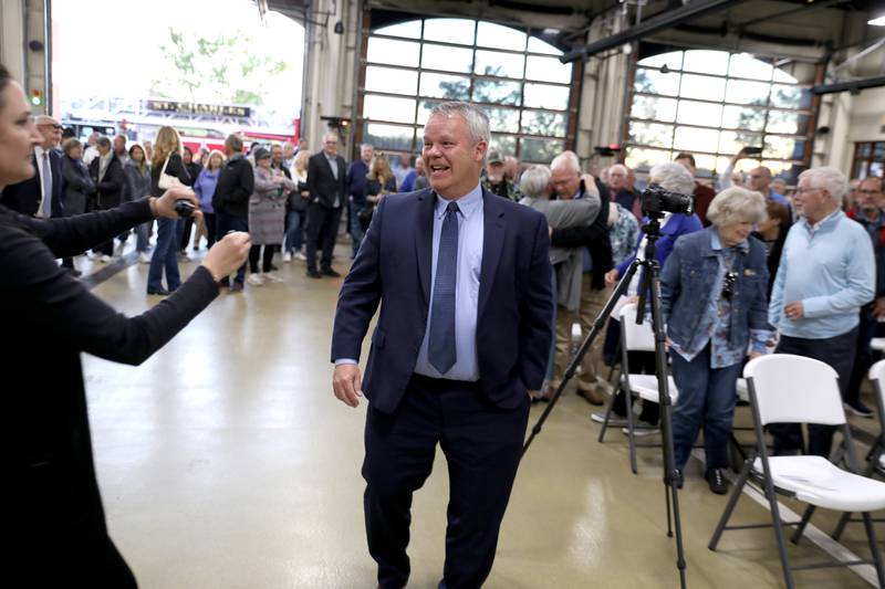St. Charles Mayor Clint Hull greets friends and supporters before being sworn in on Monday, May 5, 2025 at the St. Charles Fire Department.