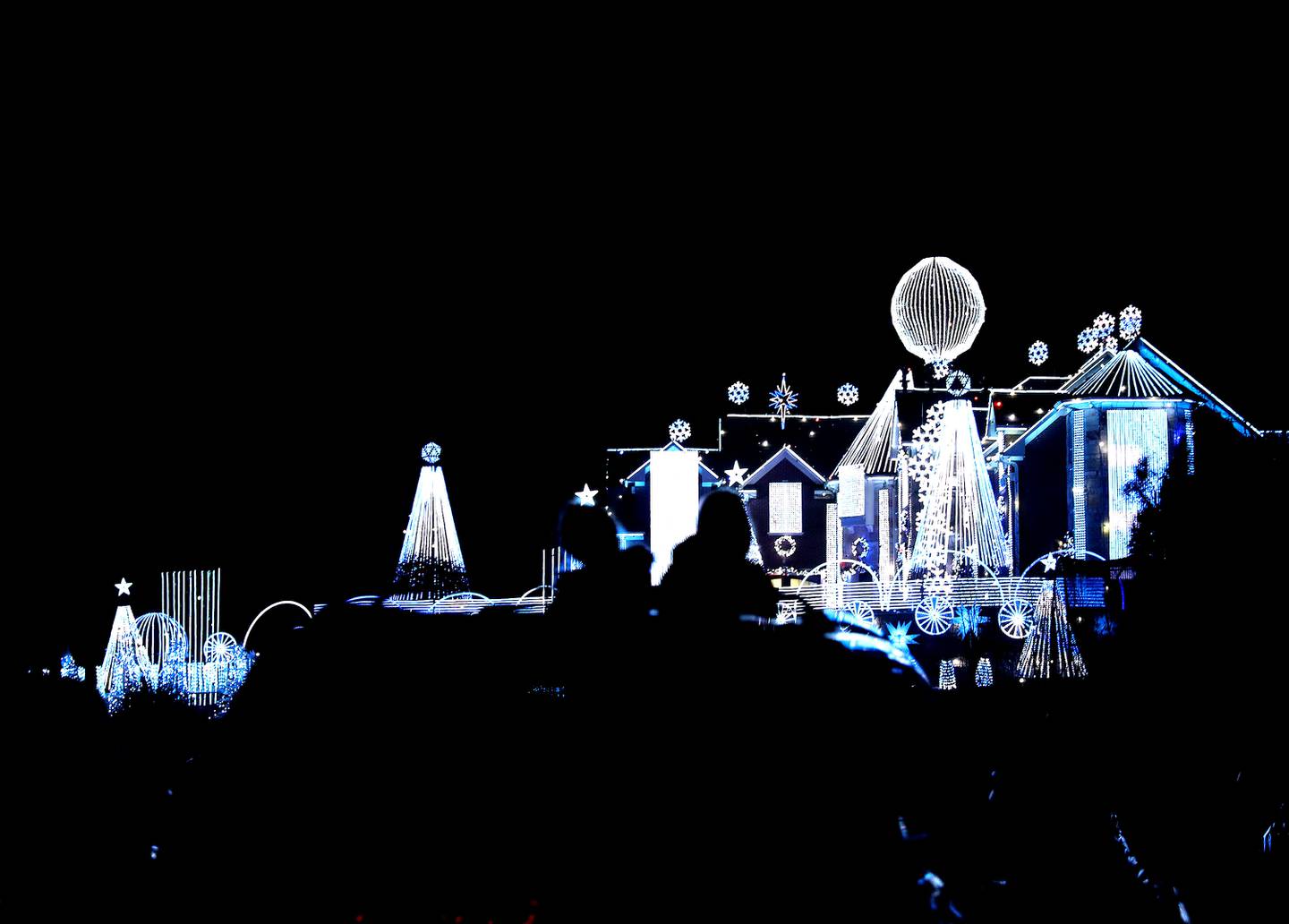 Larsen light show continues through Jan. 2 in Campton Hills, but will