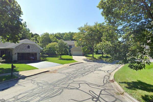 Single-family home sells for $495,000 in Batavia