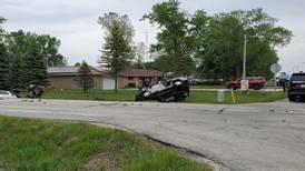 2 injured in crash on Illinois Route 115
