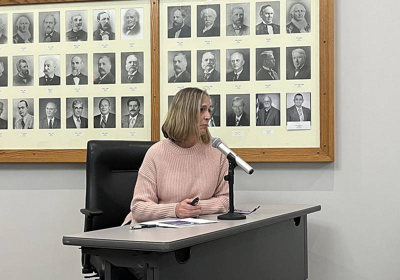 Dixon Finance Director Becky Leslie speaks Monday, Nov. 17, 2025, to the city council.