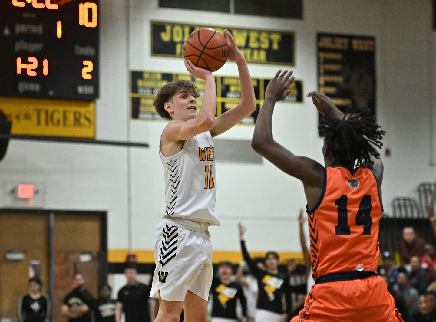 Boys basketball: Joliet West hangs on for highly charged win over Romeoville