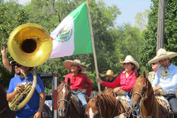 Mexican Independence Day Parade in Joliet comes as ICE crackdown begins