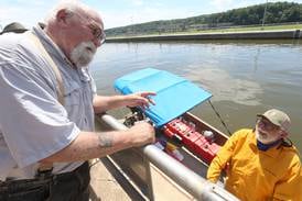 ‘I want to be sliding into home base when my time comes’: Great Loop traveler passes through Starved Rock