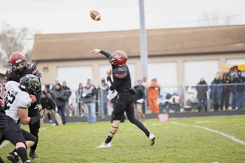Fulton’s Brayden Dystra throws a pass downfield Saturday, Nov. 12, 2022 in a quarterfinal game against Le/Win.