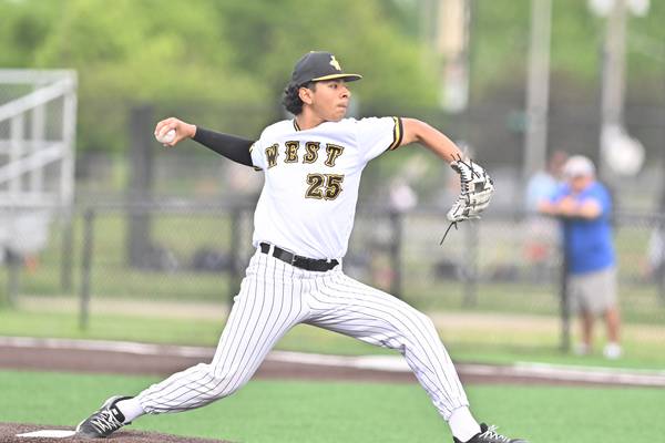 Adrian Cavira throws masterpiece as Joliet West topples Joliet Central