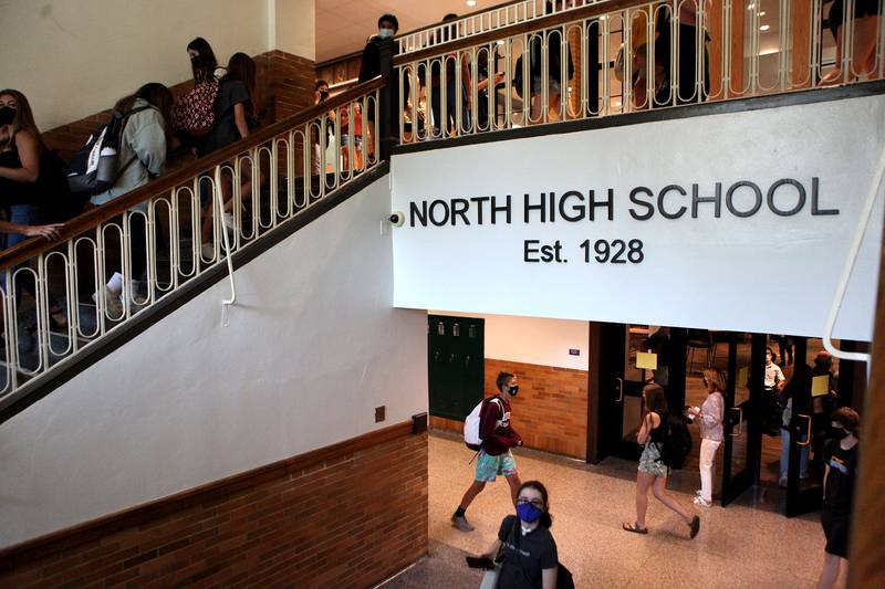 Photos Students and staff return to Downers Grove high schools Shaw