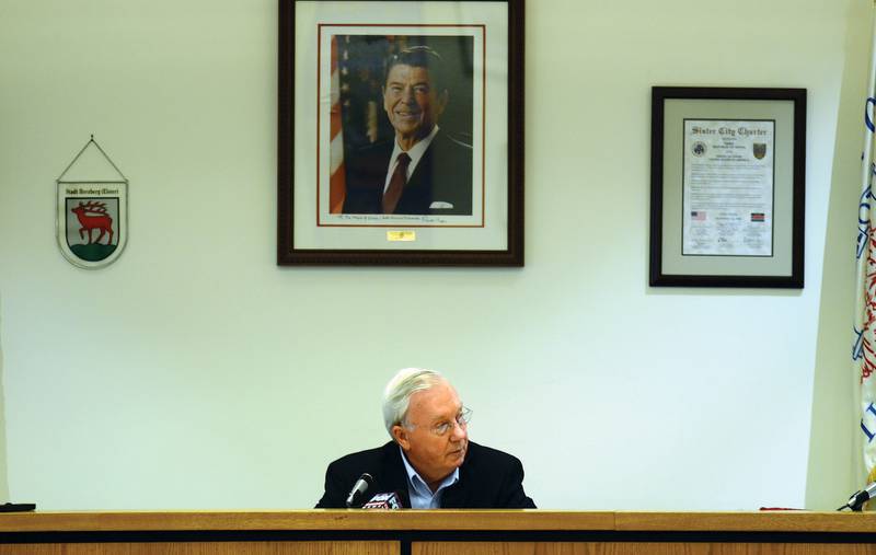 Dixon mayor Jim Burke holds an emergency city council meeting Tuesday, April 17, 2012 before going into executive session to discuss the charges against city comptroller Rita Crundwell.