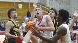 Behind Joe Hoesktra’s 19-point, 24-rebound double-double, Streator holds off Reed-Custer