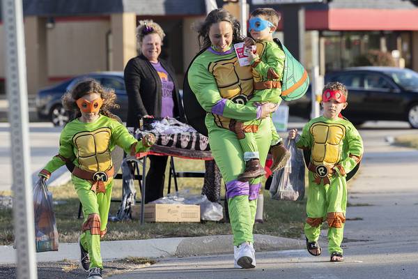 5 Things to Do: Harvest Moon Festival in Sterling, Biz Boo! Trick-or-Treating in Rock Falls this weekend