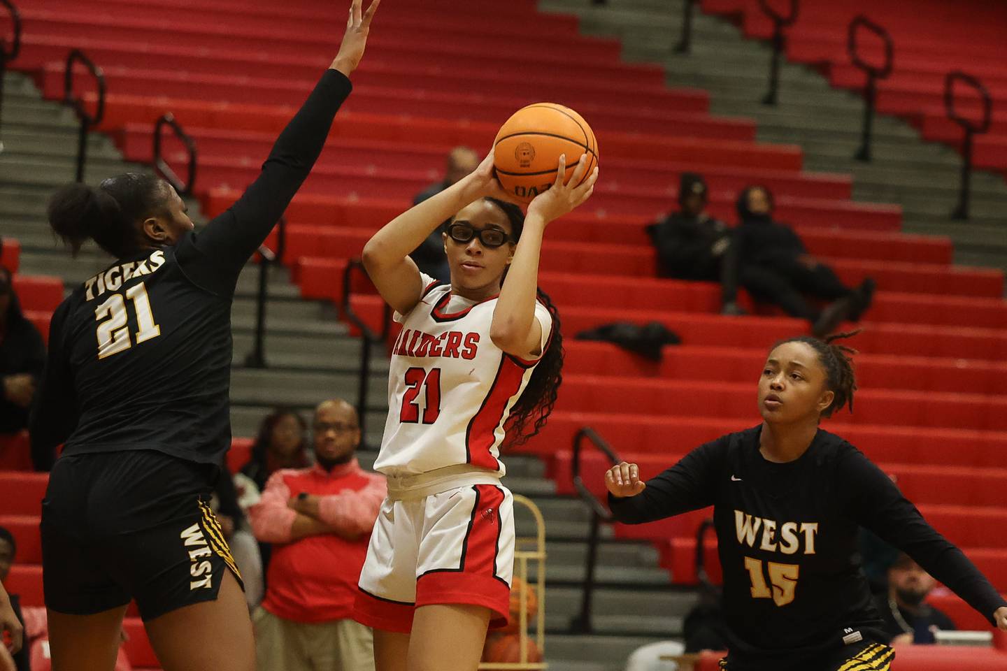 Bolingbrook’s Skylar Wakefield looks for a play against Joliet West on Thursday, Jan 23, 2025 in Bolingbrook.