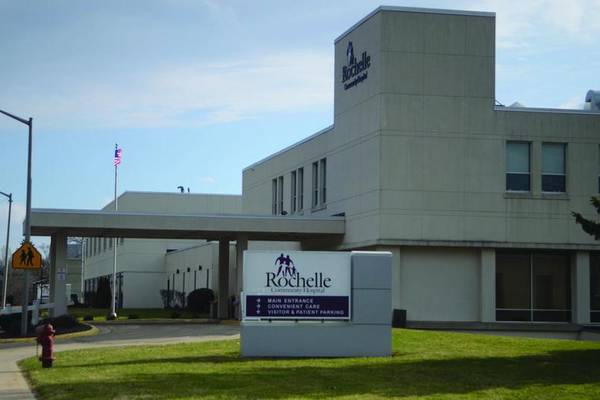 Rochelle hospital closes 2nd Street entrance to Health & Wellness Center amid construction
