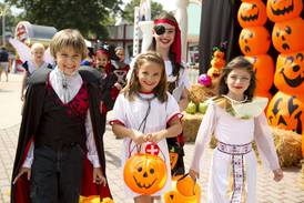 Conjuring nightmares: Six Flags Great America’s Fright Fest unveils new thrills, haunted mazes