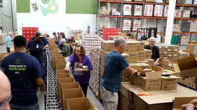 Northern Illinois Food Bank frets over Trump food aid cuts