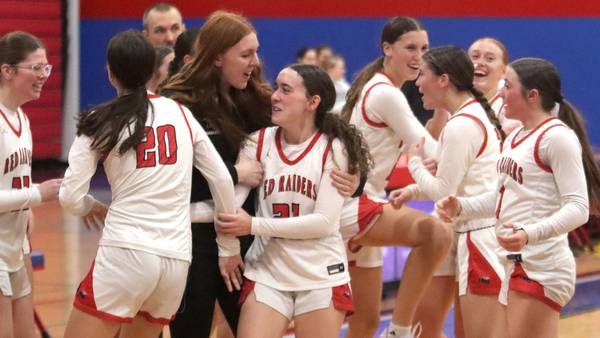 ‘Perfect’ defense, Aubrina Adamik’s hot shooting lift Huntley to tight win over Hononegah