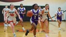 Josie Larson, Sanai Young score 16 apiece in Plano’s overwhelming of Sandwich