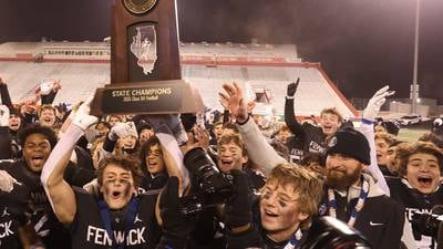 Fenwick makes the big plays it needs to knock off East St. Louis and win Class 6A title