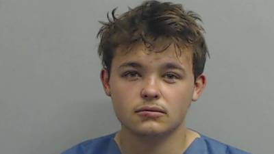 Johnsburg High grad accused of DUI in double-fatal McHenry crash will remain behind bars
