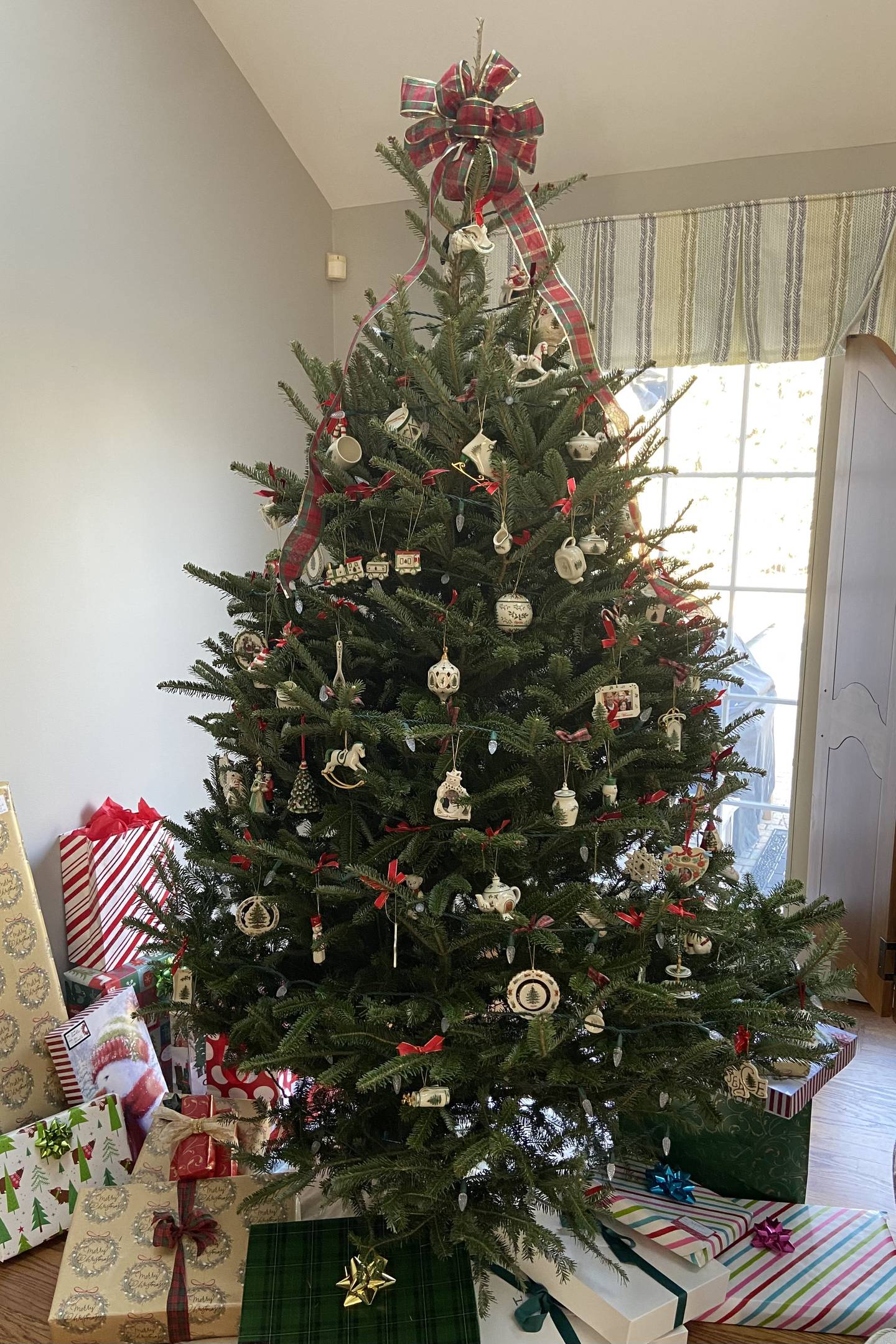 Spode Christmas Tree ornaments submitted by Mary Haning.
