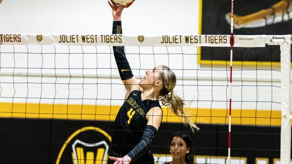 Photos: Joliet West vs. Oswego, 4A sectional varsity volleyball