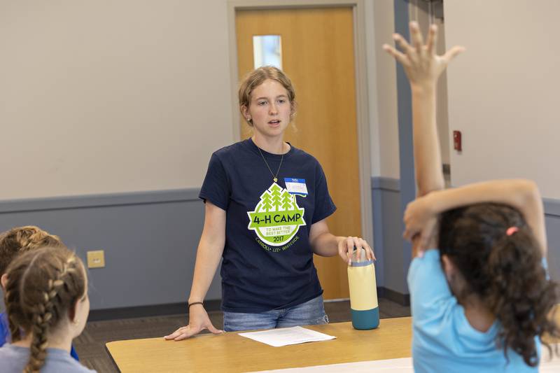 Whiteside County 4H instructor Hannah Zinke of Morrison leads a workshop on veterinary medicine Monday, July 28, 2025, at the Rock Falls Library.