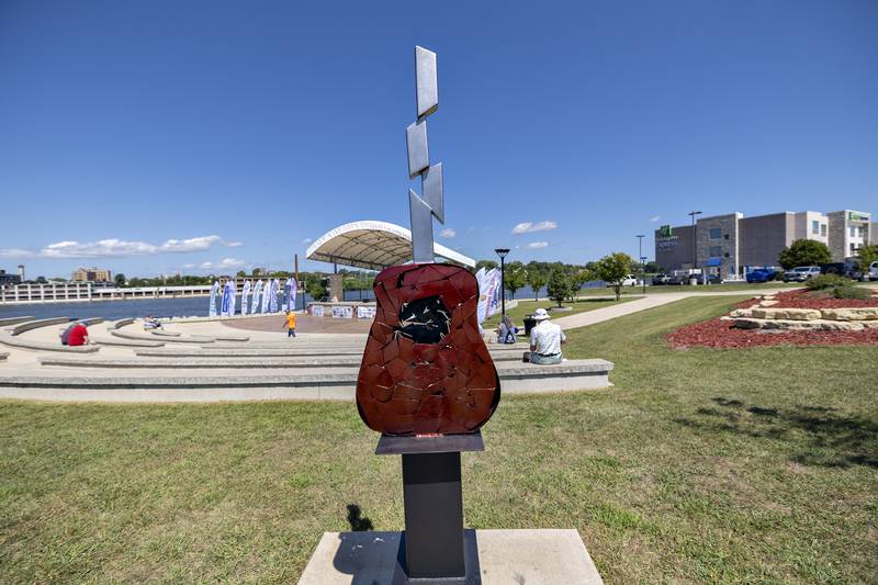 “Come Together,” a new sculpture by Alex Mendez is put on display Saturday, August 23, 2025, at the Art in the Park sculpture walk in Rock Falls. Rock Falls Tourism unveiled eight new works to RB&W Park.