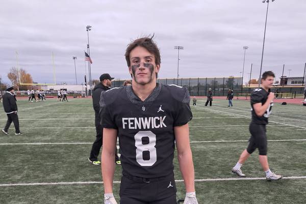 Jake Thies scores 4 TDs, Fenwick rolls past Rolling Meadows into Class 6A quarterfinals