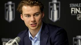 NHL Draft: Blackhawks take Bedard with No. 1 pick: What kind of a player are they getting?