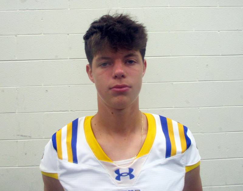 Lyons quarterback Jack Slightom