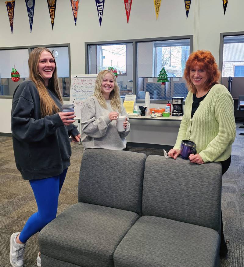 Illinois Valley Community College Counselor Valery Calvetti chats with Samantha Kielski of Marseilles and Emmalee Hill of Ottawa about their futures in health care during IVCC’s Coffee with a Counselor program. The program gives prospective or current students a chance to meet casually with a counselor two days a week from now through the start of the spring semester.