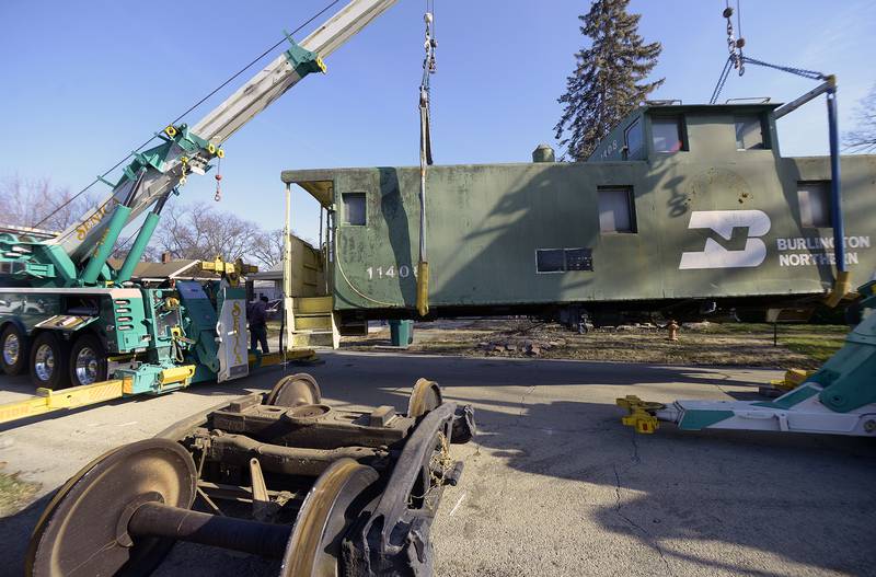The BN 11408 caboose apparently built in 1954 was located at Historical Museum at 300-398 South Vermillion Street in Streator was removed and transported to Wenona by Senica Towing Wednesday.