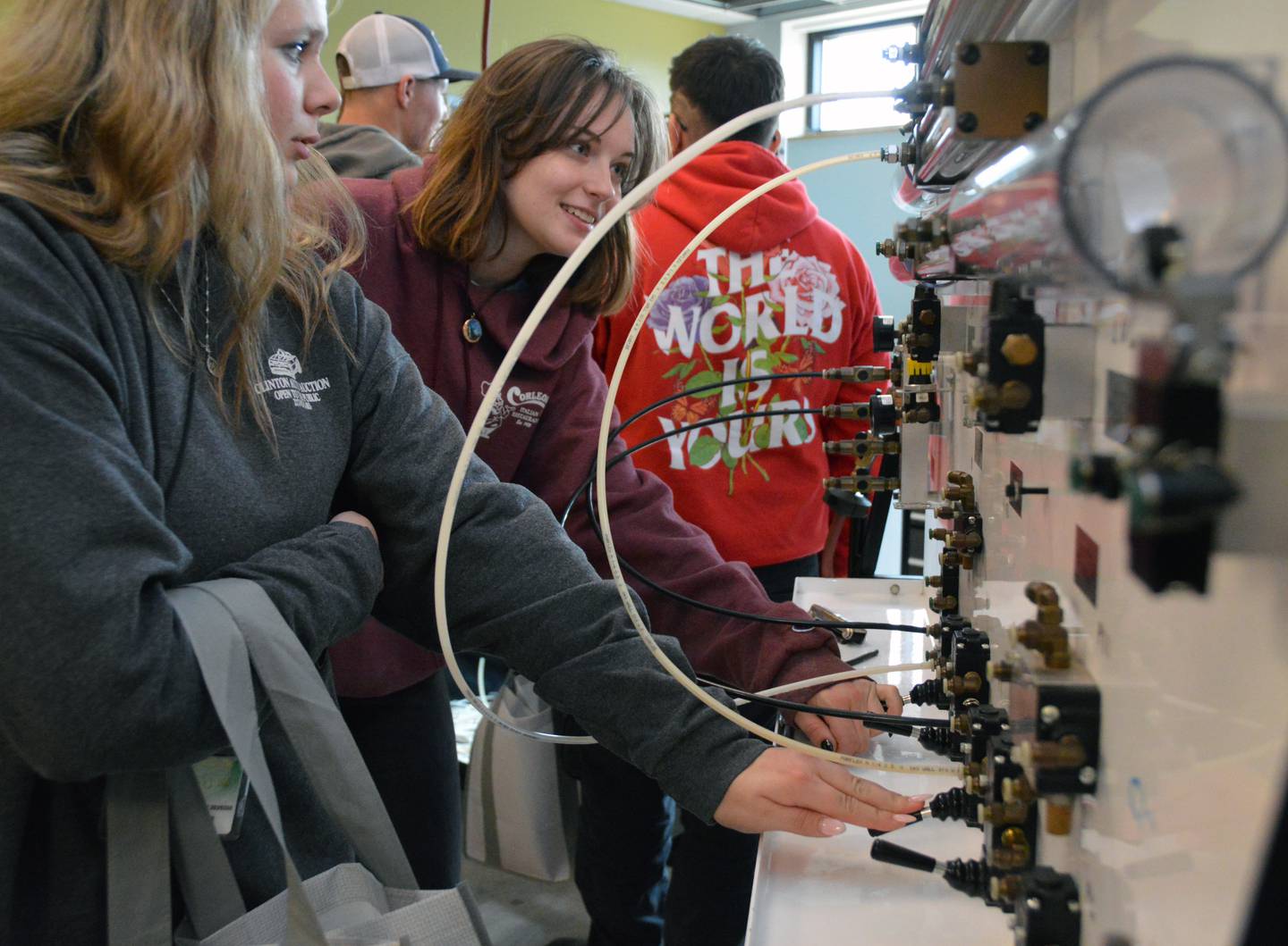 High school students from 12 area districts briefly became welders, pneumatics system operators or machinery operators during a daylong field trip that introduced them to Illinois Valley manufacturing and college training opportunities that reflect that local environment. They delighted in showing off skills at welding simulators, flipping switches on pneumatics simulators, and watching demonstrations on IVCC’s machinery lab factory floor. After plant tours earlier, students assembled on campus as company representatives displayed their products and answered questions. The 2024 Discover Manufacturing Expo is presented by IVCC, North Central Regional Betterment Coalition (NCRBC), Business Employment Skills Team (BEST), and Starved Rock Associates for Career and Technical Education (SRAVTE).