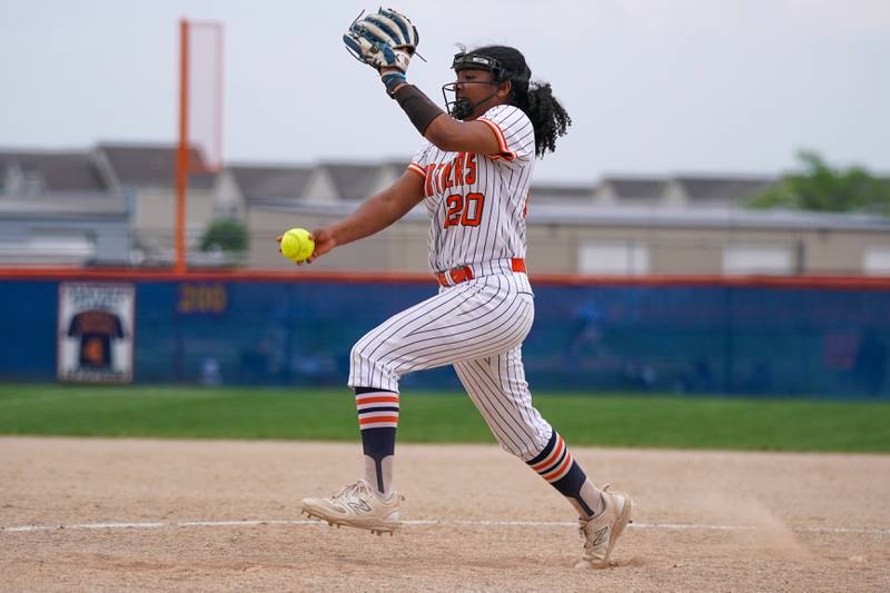 Oswego’s Jaelynn Anthony (20) pitches against Yorkville during a softball game at Oswego High School on Thursday, May 15, 2025.