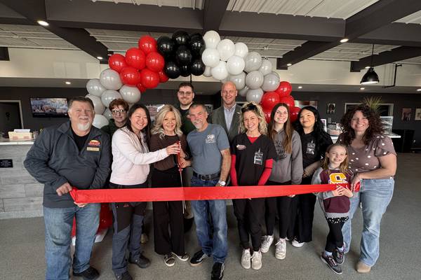 Wags 2 Wellness animal center opens new facility in Minooka