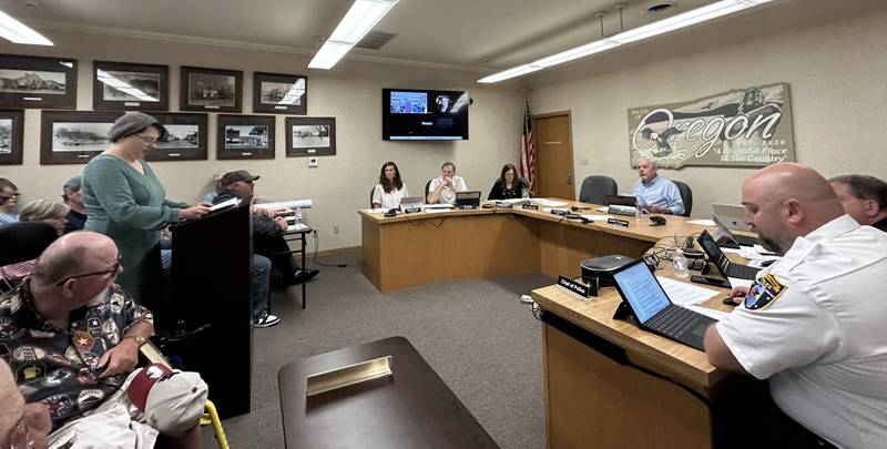 Veronica Mathews (left) speaks to the Oregon City Council on Tuesday, May 13, 2025 against a proposed ordinance to require permits for public demonstrations.