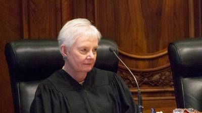 Illinois Supreme Court Justice Mary Jane Theis announces retirement