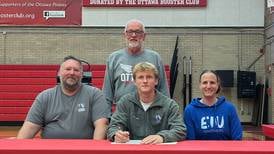 Ottawa’s Weston Averkamp to hurdle at Eastern Illinois