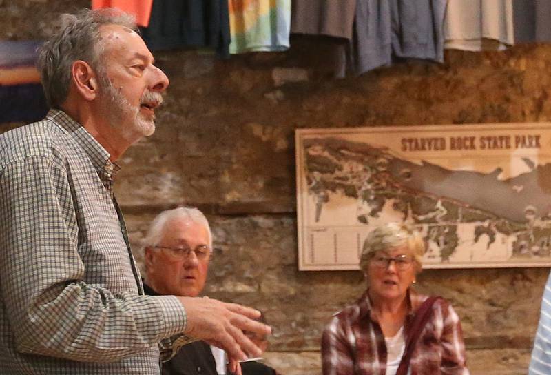 Dr. David Manigold speaks to a group of supporters during a meeting to sign a petition for keeping of Starved Rock name on Monday, April 29, 2024 at Bruce and Ollie's in Utica. The IDNR is looking at changing the name of Starved Rock.