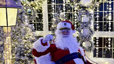 Captain Santa’s Pop-Up Bar brings holiday cheer to Port Barrington