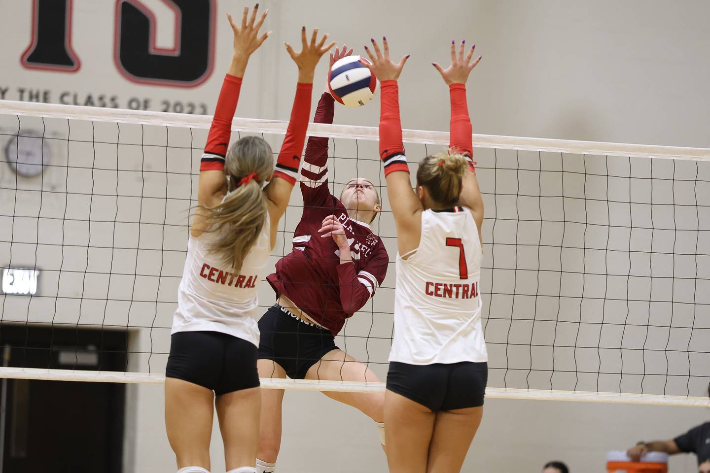 Plainfield North's Kayla Overbeek stretches for the kill against Lincoln-Way Central in the Class 4A Lincoln-Way Central Regional semifinal on Tuesday, Oct 28, 2025 in New Lenox.