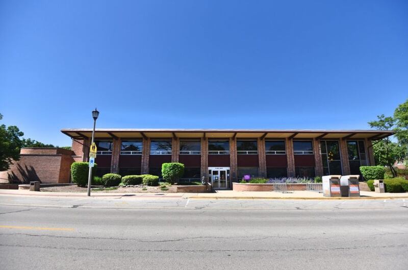 Patrons gathered last week to bid farewell to the former Helen M. Plum Memorial Library in Lombard. A new library is opening next month off Main Street. (John Starks | Staff Photographer, June 2020)