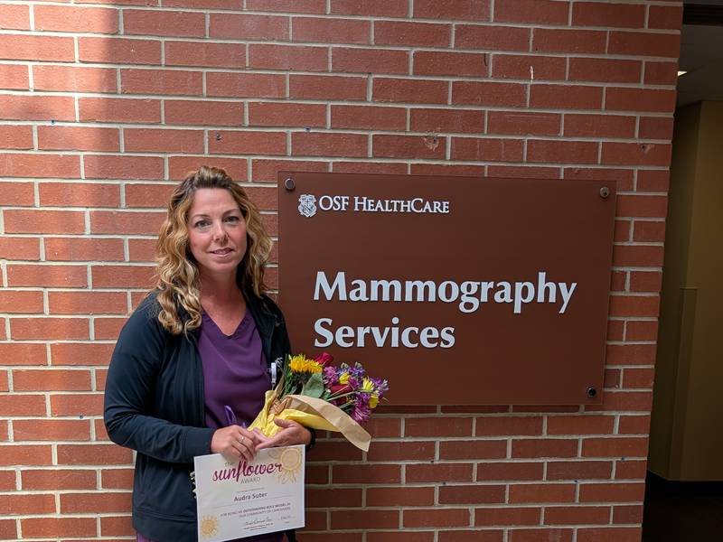 OSF Saint Katharine, Dixon honors third-quarter DAISY and Sunflower Award winners