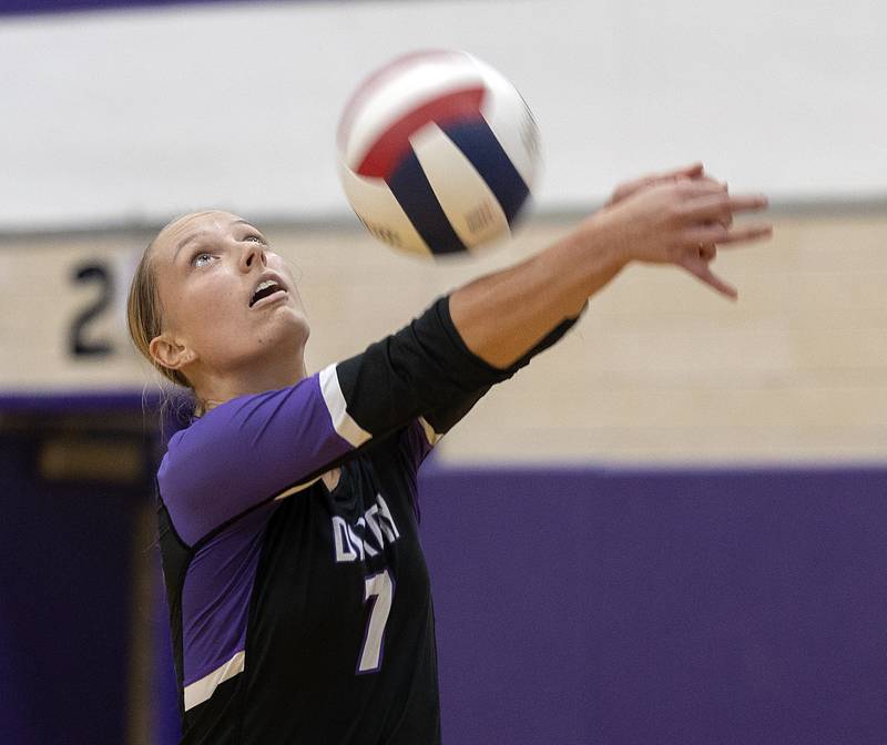 Dixon’s Makenzie Toms makes a pass against L-P Tuesday, Oct. 29, 2024, at the class 3A regional semifinal in Dixon.