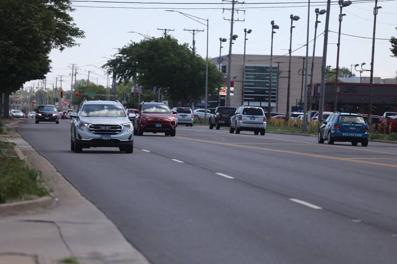 Traffic moves along West Jefferson near the site for a new Duly Health and Care medical building in Joliet. Monday, July 18, 2022 in Joliet.
