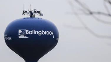 Bolingbrook police say feds accuse man of damaging vehicle during immigration enforcement