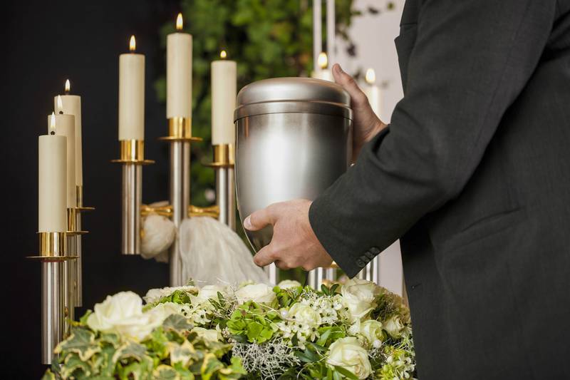 Tezak Funeral Home - Comparing the Cost of Cremation Vs. Traditional Burial