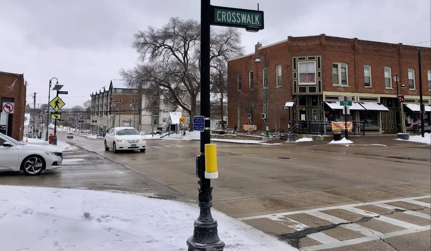 The intersection of Washington (Route 34) and Main Streets in downtown Oswego. (Viewing westbounf Washington Street)