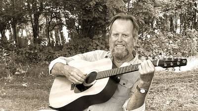 Folk guitar concert July 5 at Oregon library