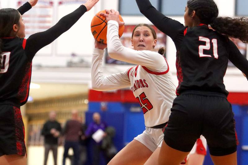 Huntley’s Evelyn Freundt looks for an option against Mundelein in varsity girls basketball Komaromy Classic tournament  action on Tuesday, Dec. 30, 2025, at Dundee-Crown High School in Carpentersville.